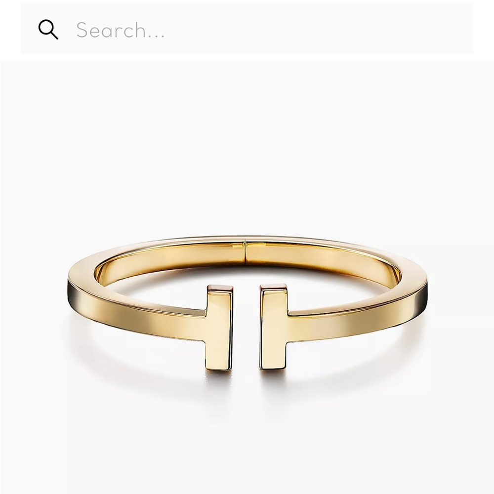 Tiffany T Square bracelet, 18k gold, size small, used. Product number:60010738